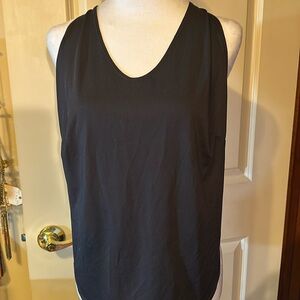 Very sexy club wear top back is fringed in X design brand new never worn